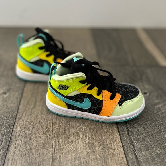 EUC Baby Nike Jordans - Picture 3 of 4